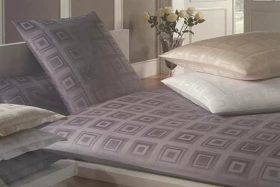 Elegante 3 részes Mako-szatén ágyneműhuzat - szürke